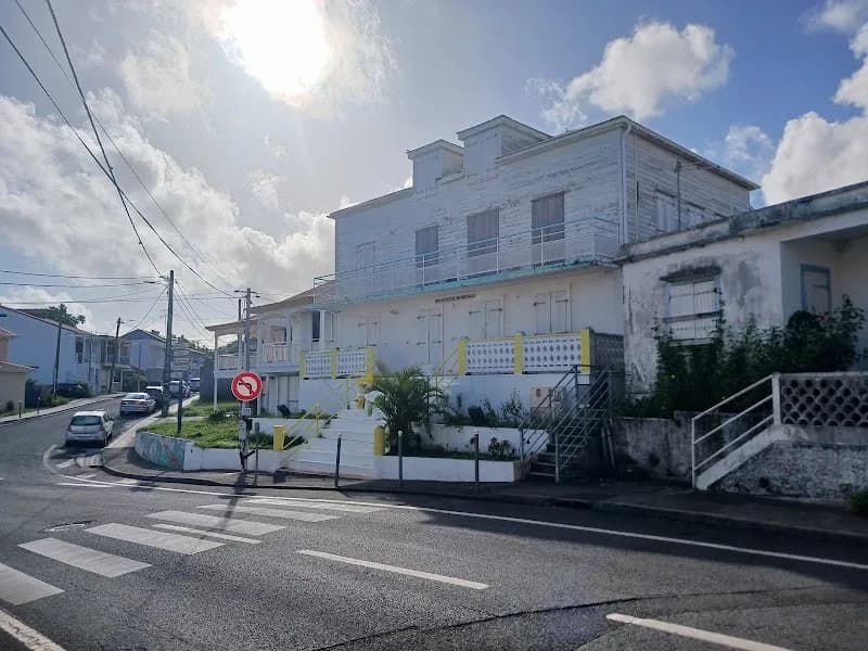 Bibliothèque Anse-Bertrand