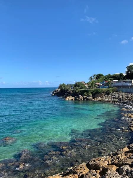 Location de voiture Anoucars Anse-Bertrand