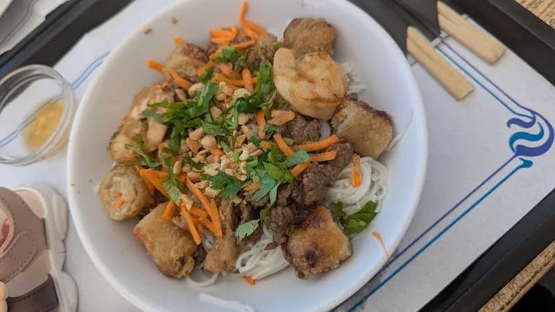 Restaurant Banh Mi Jarry - photo 3