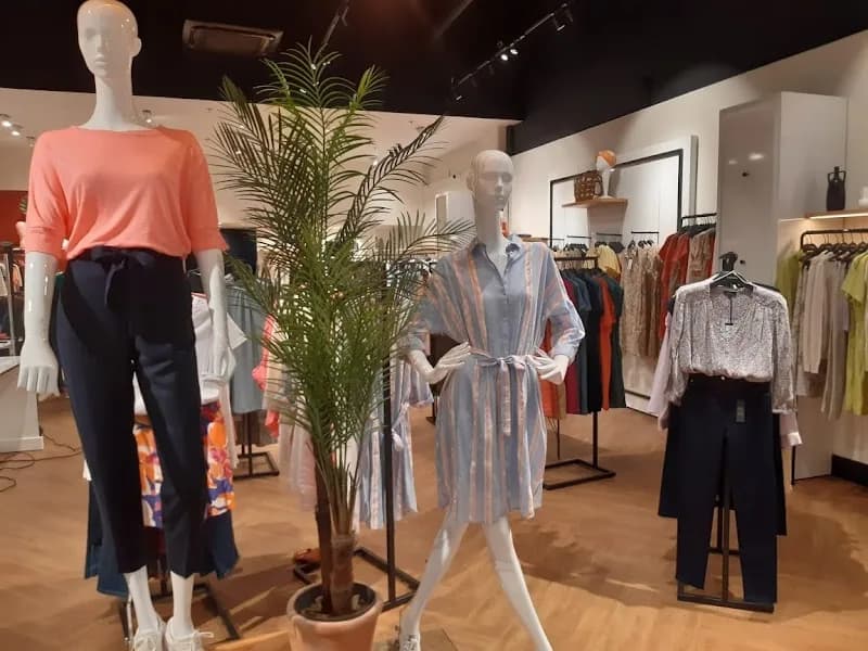 Boutique Carroll Destreland Baie-Mahault - photo 2