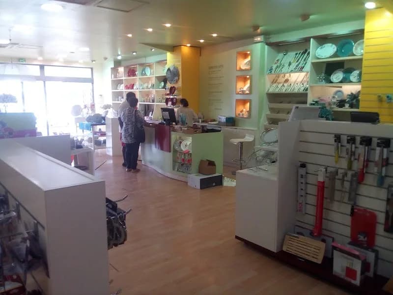 Genevieve Lethu Jarry - photo 3