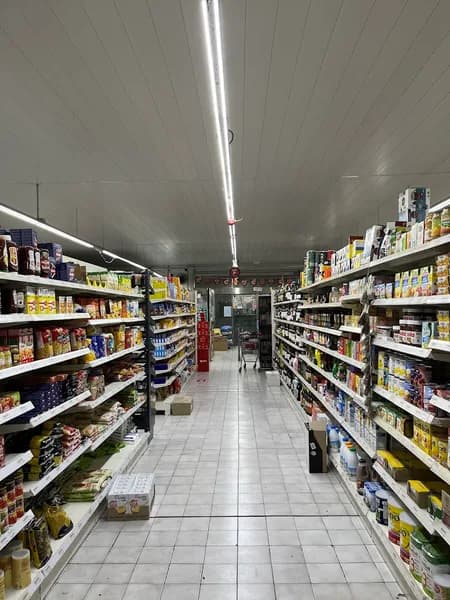 Lee’s Market - photo 2