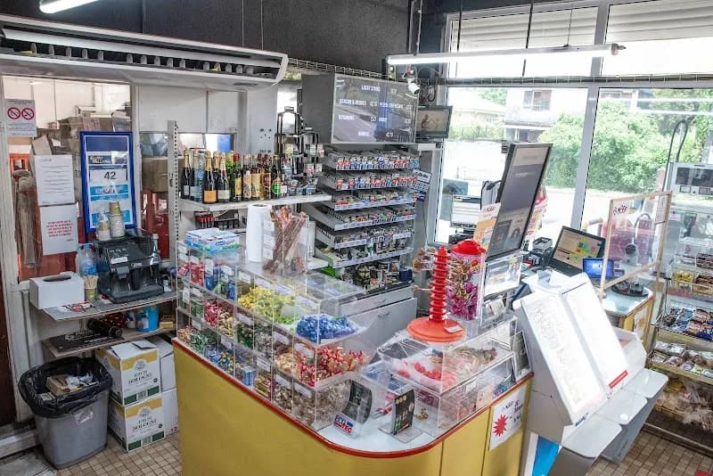 Services Saint-Claude - photo 2