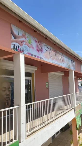 Cosmétique Nina des Iles Basse-Terre