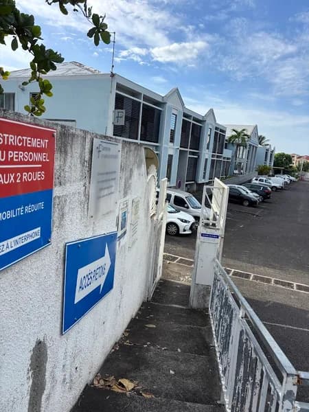 Trésor Public Basse Terre - photo 2