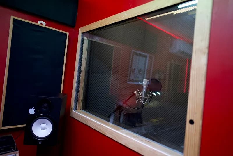 Totem Entertainment - photo 2