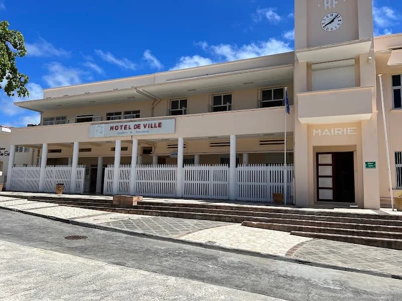 Bibliothèque Capesterre-de- Marie-Galante - photo 2