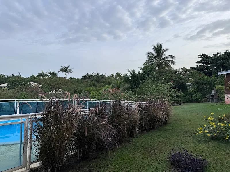 Lascar Location Deshaies