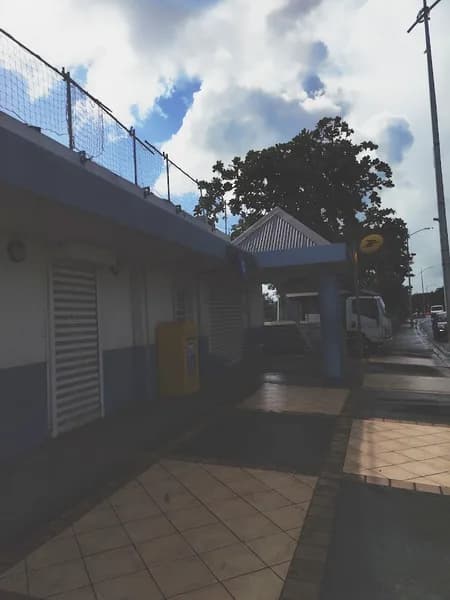 La Poste Gosier - photo 3