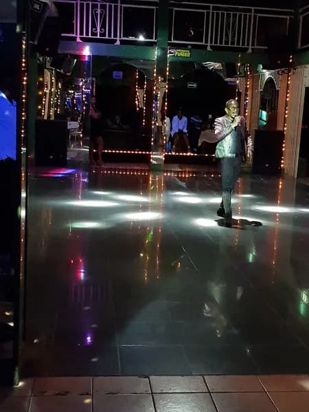 Le Concept Club Discothèque 971 - photo 2