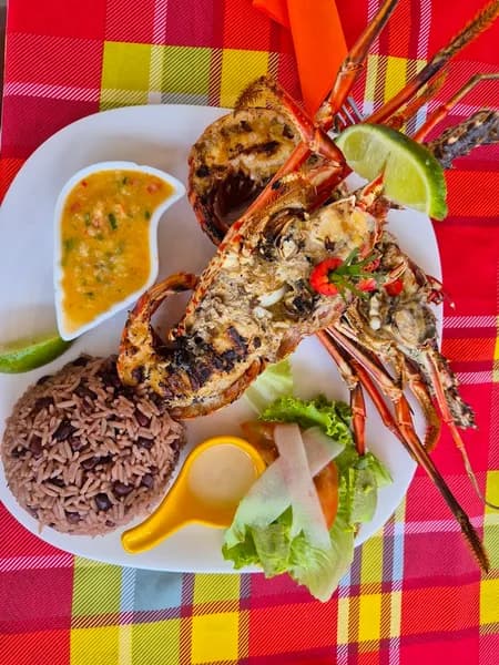 Restaurant Aka Lélène Le Moule - photo 2