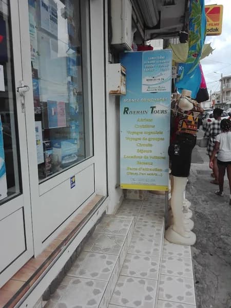 Riverain Tours Le Moule