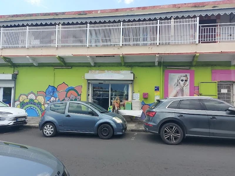 VKY Import Bazar Le Moule - photo 2