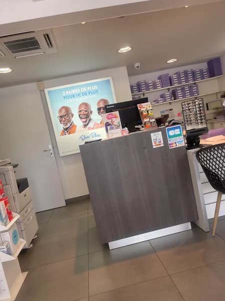 Alain Afflelou  Les Abymes - photo 4