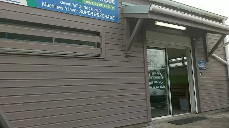 Ecolaverie Les Abymes