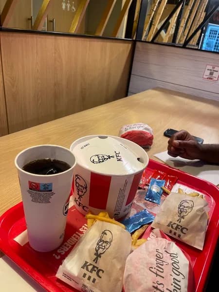 KFC Les Abymes - photo 3