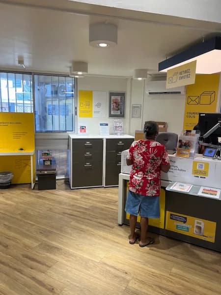 La Poste Les Abymes - photo 2