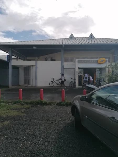 La Poste Les Abymes - photo 3