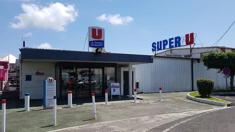 Location de Voiture Super U Les Abymes