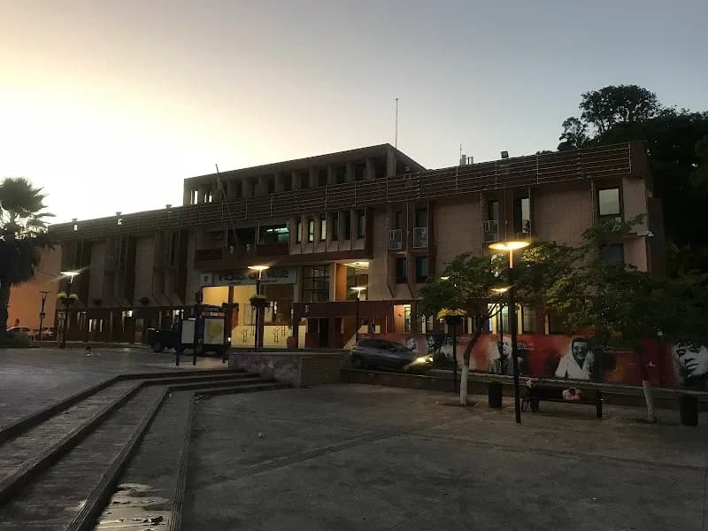 Mairie Les Abymes - photo 3