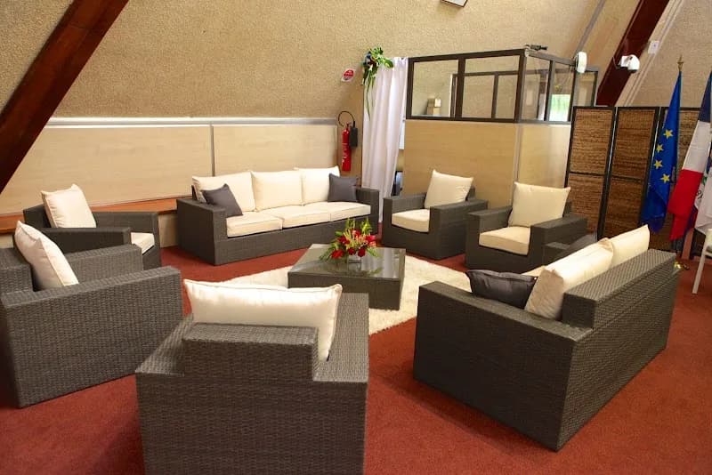 Mairie Les Abymes - photo 4