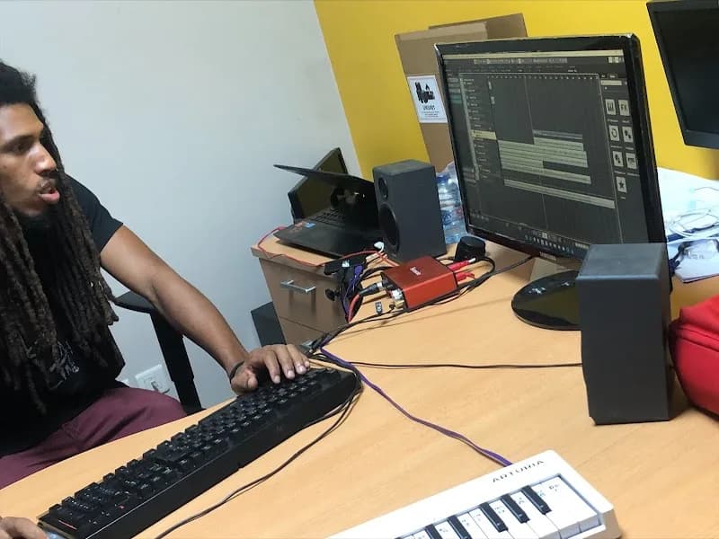 Médiathèque Les Abymes