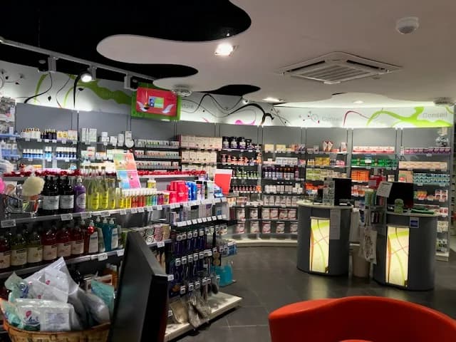 Pharmacie Périanin Hoareau - photo 2