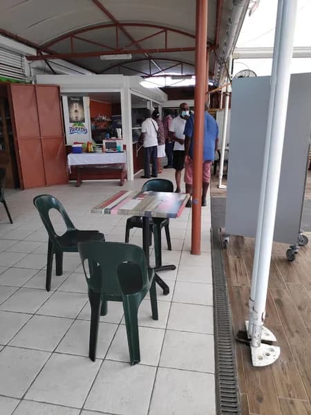 Restaurant Cochon Plus Les Abymes - photo 4