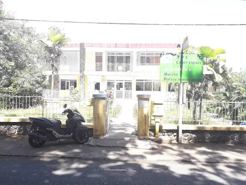 La Poste Petit Bourg