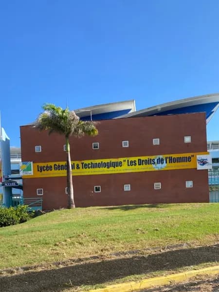 Lycée Les Droits de l’Homme - photo 2