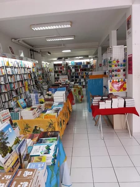 Librairie Générale Jasor Pointe-à-Pitre - photo 2