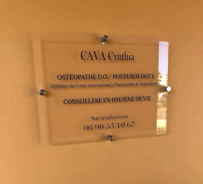 Ostéopathe Cynthia Cava