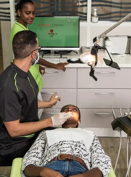 Emmanuel Christian - photo 3