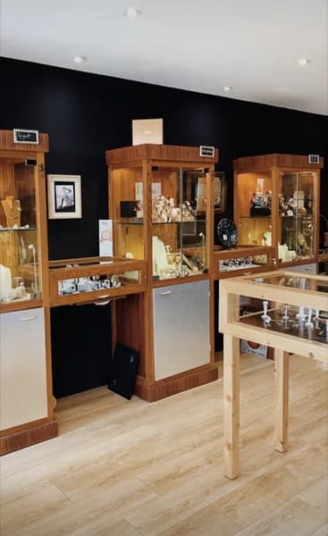 Montres et Bijoux-Y.Clot - photo 3