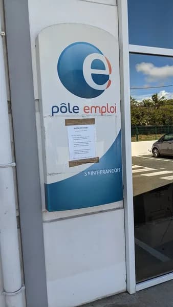 Pôle Emploi Saint François - photo 2