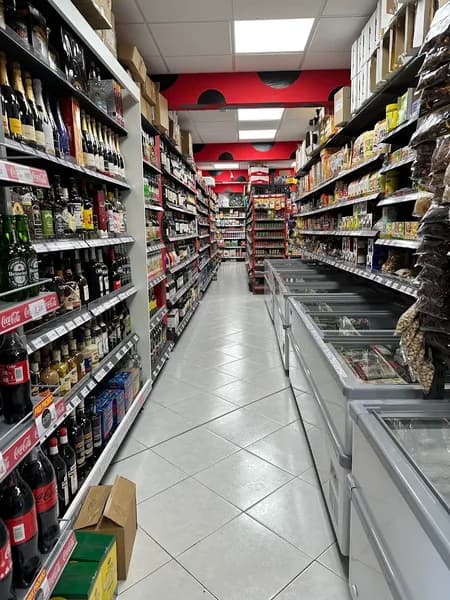 Supermarché Saint-François Store - photo 2