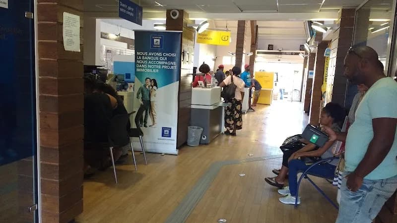 La Banque Postale Sainte-Anne