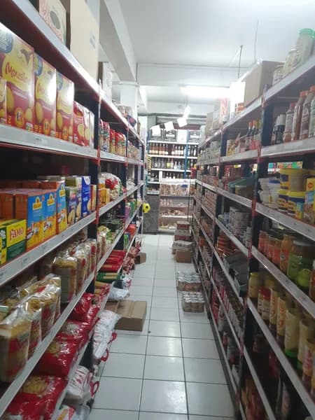 Cash Market Douville