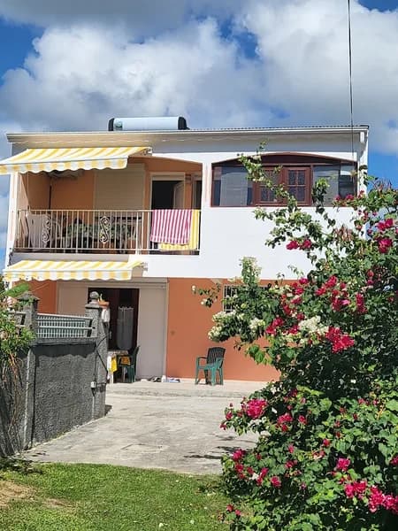 Table d’Hôtes Au Pied de Kenet Sainte-Anne