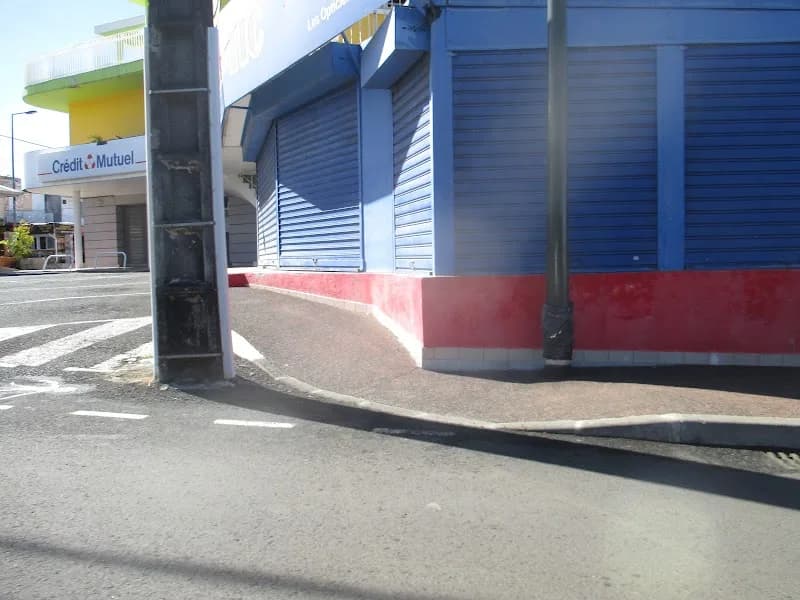 Crédit Mutuel Sainte Rose - photo 2