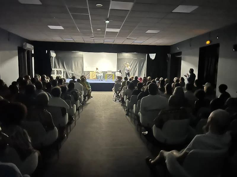 Salle Louis Daniel Beauperthuy