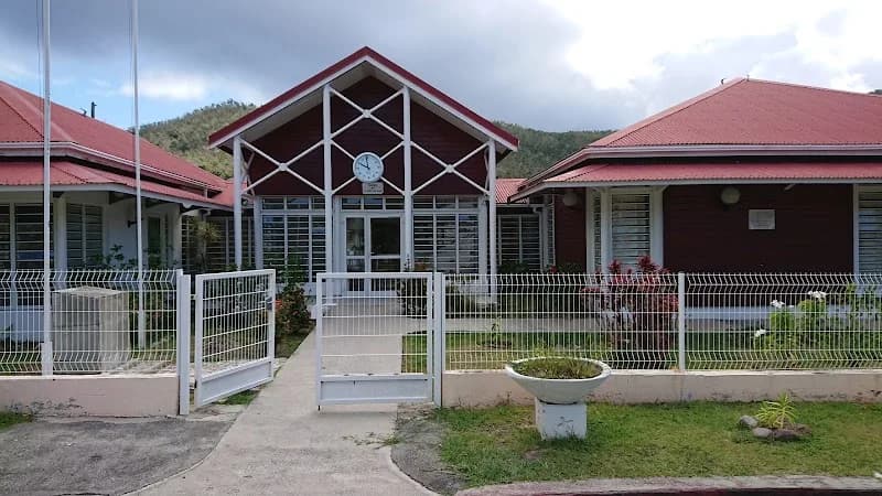 Mairie Terre-de-Bas - photo 2