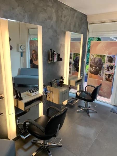 Salon de Coiffure Blanc Emeraude Les Saintes